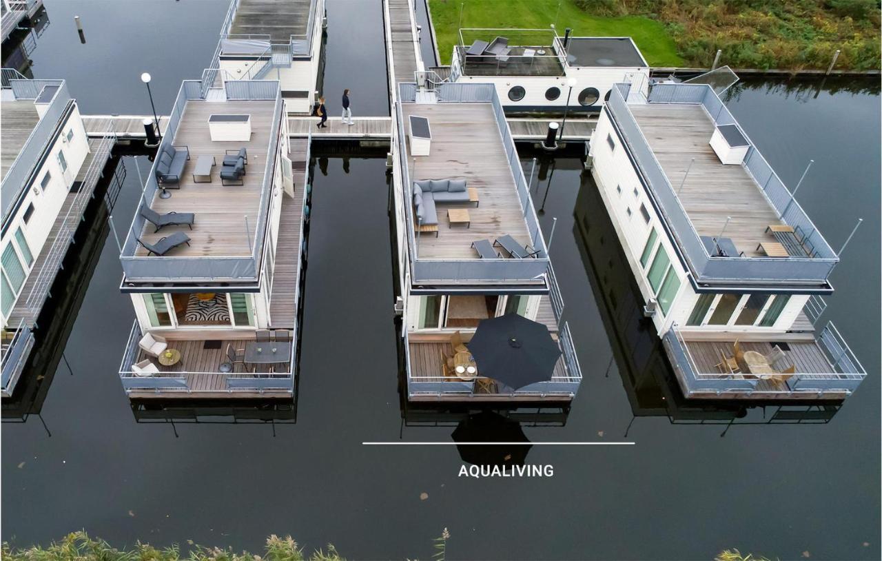 Stunning Ship In Aalsmeer With Harbor View Exterior foto